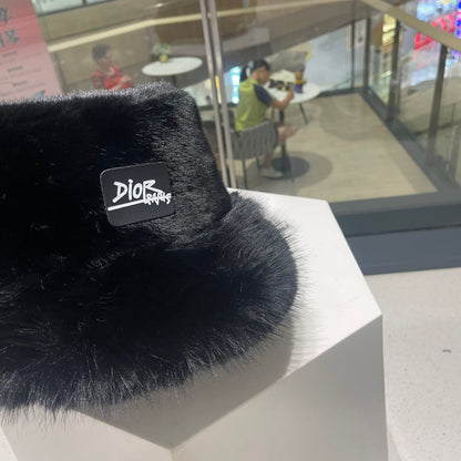 PLUSH FISHERMAN HAT IN BLACK RABBIT FUR 426096