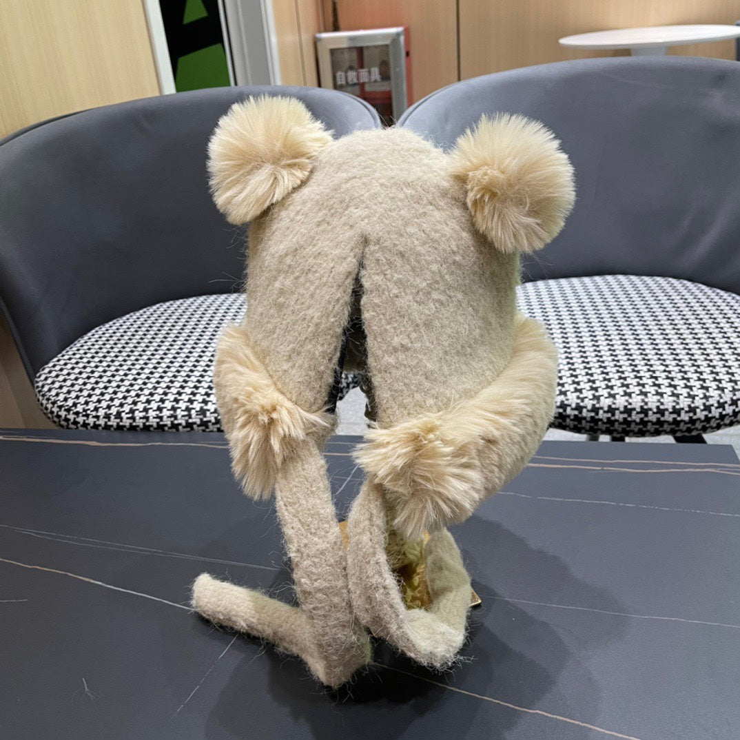 BEANIE HAT IN CREAM BEIGE WOOL AND LAMB FUR 427793