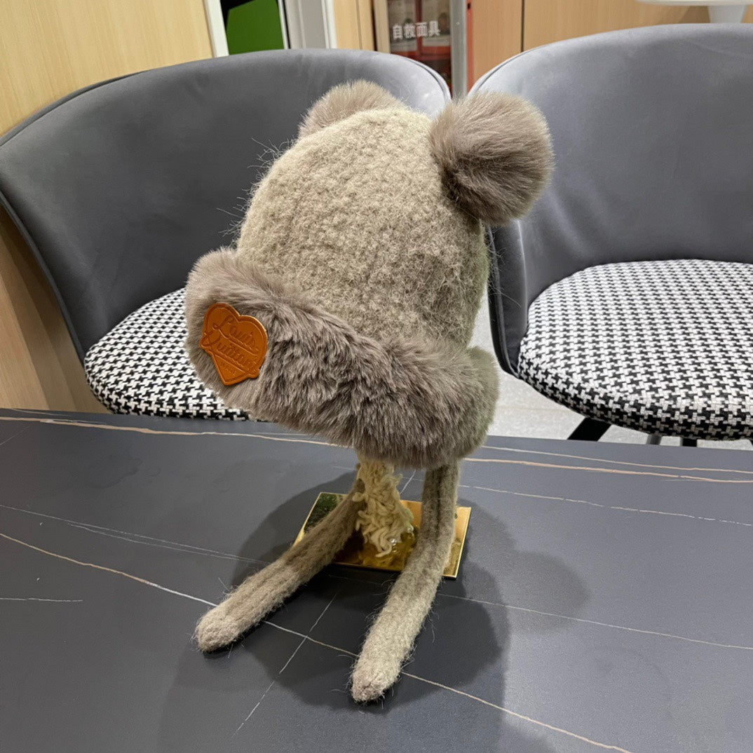 BEANIE HAT IN PARCHMENT BEIGE WOOL AND LAMB FUR 427794