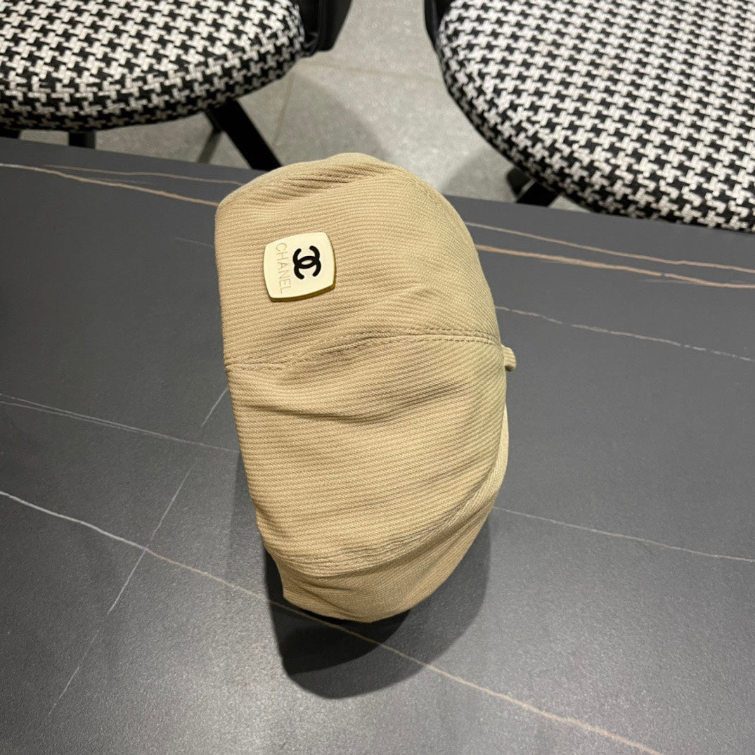 BERET HAT IN PEANUT BROWN CORDUROY 429843