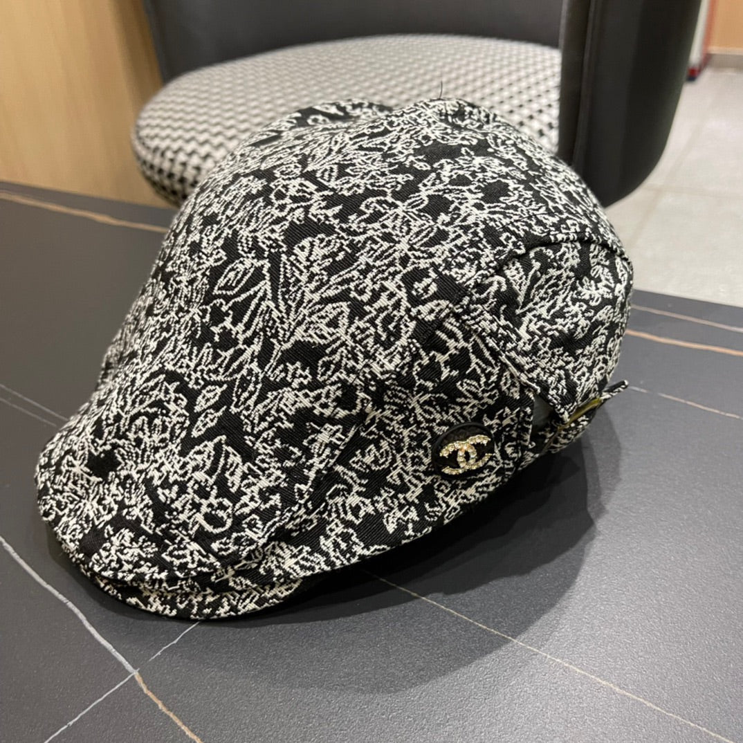 BAKER BOY CAP IN BLACK MIX WHITE FABRIC 431519