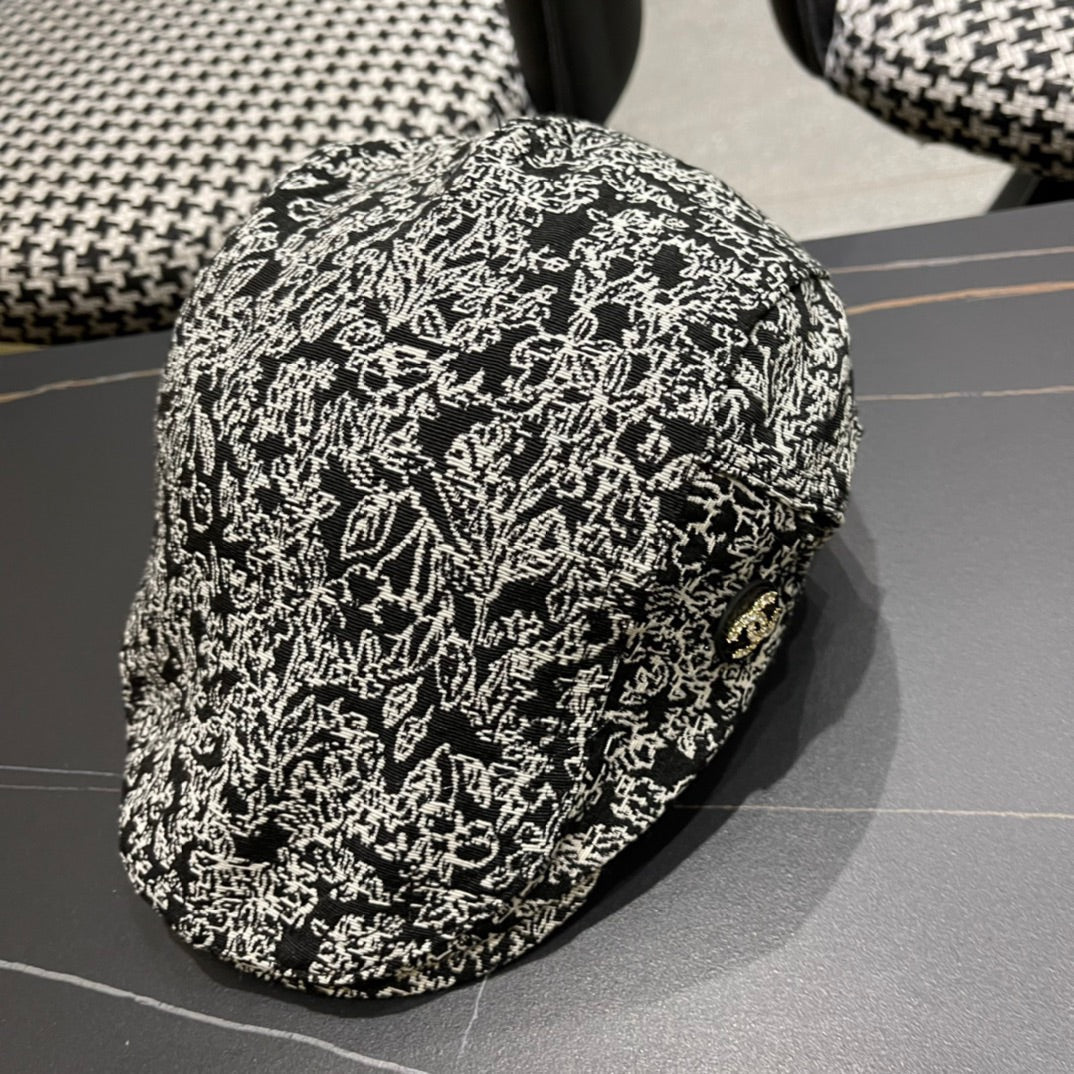 BAKER BOY CAP IN BLACK MIX WHITE FABRIC 431519