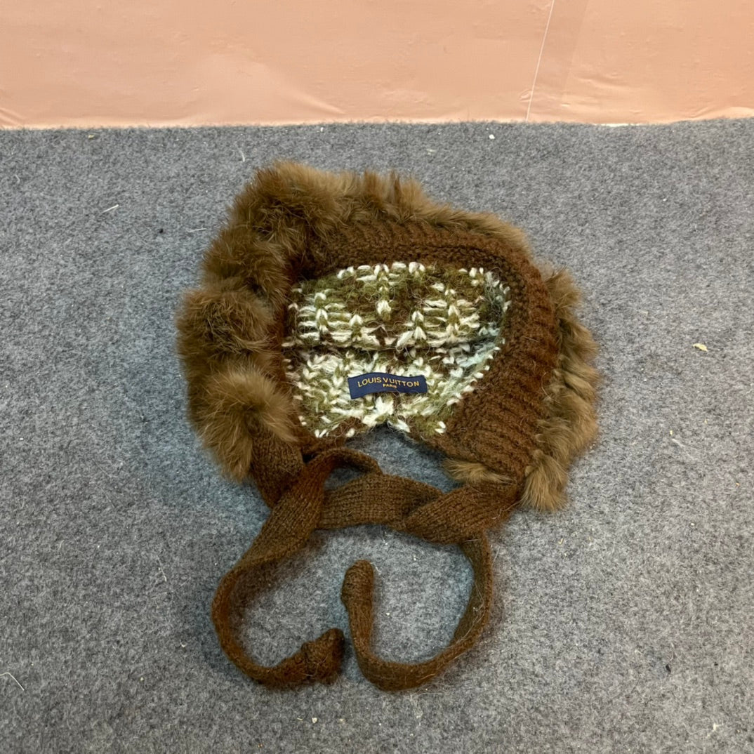 KNITTED WOOL HAT COLORFUL 436581