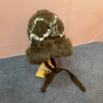 KNITTED WOOL HAT COLORFUL 436581