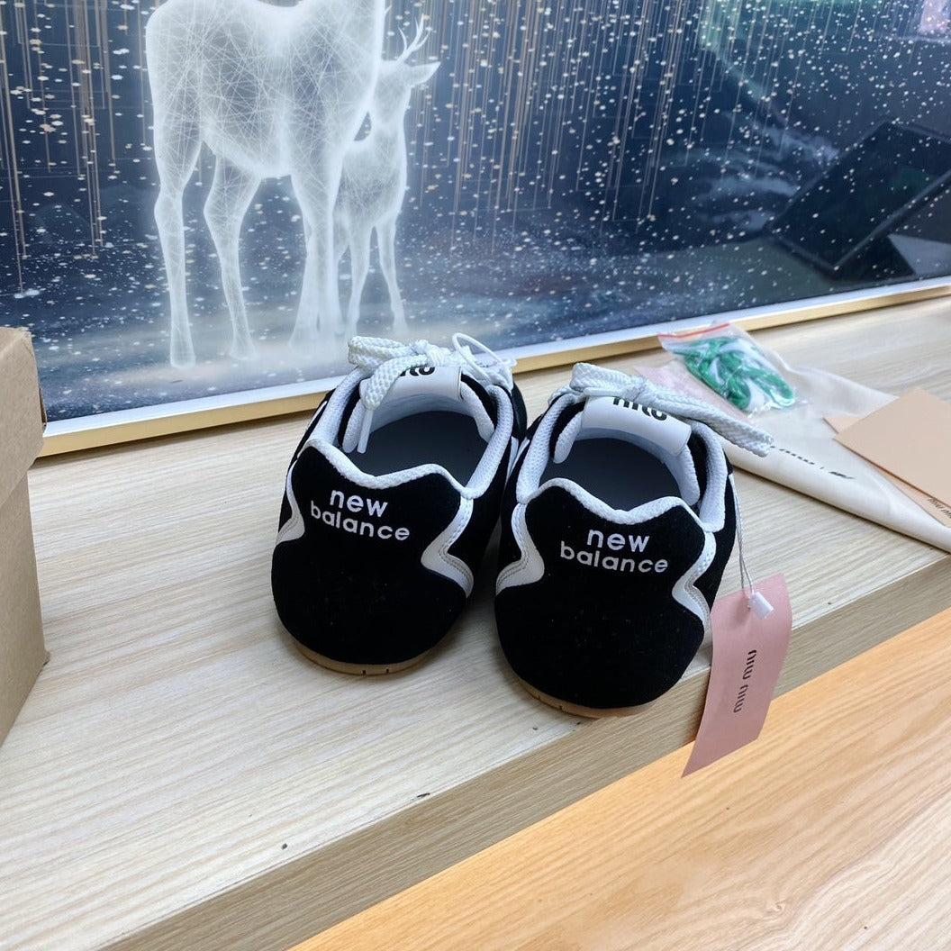 NB Black Sneakers Cowhide