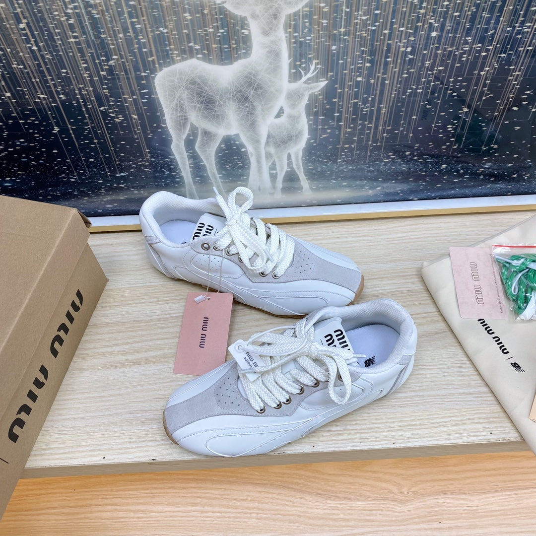 NB White and Gray Sneakers Cowhide