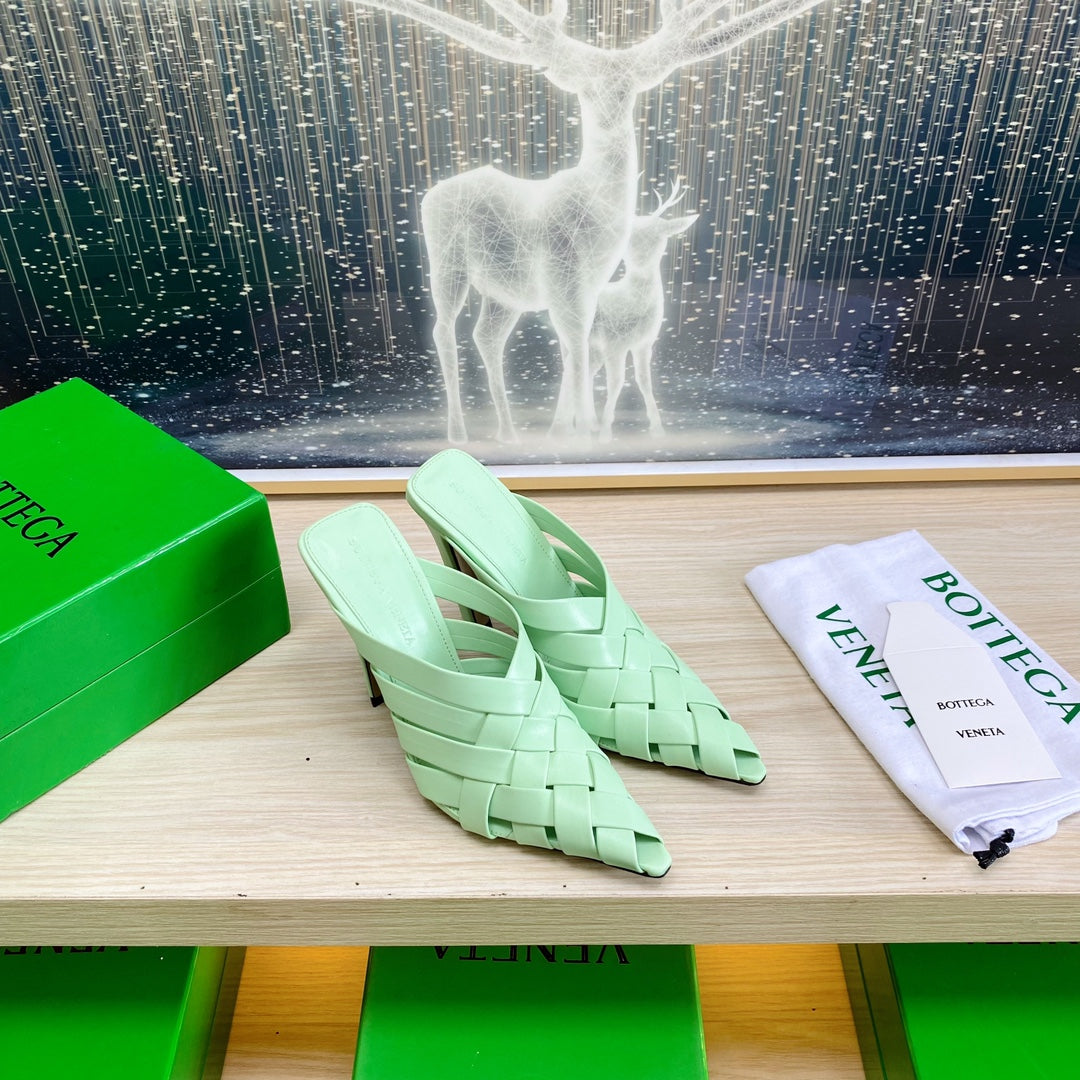 ALFIE LEATHER HIGH MULES IN GREEN MINT CALFSKIN WITH WOVEN DESIGN