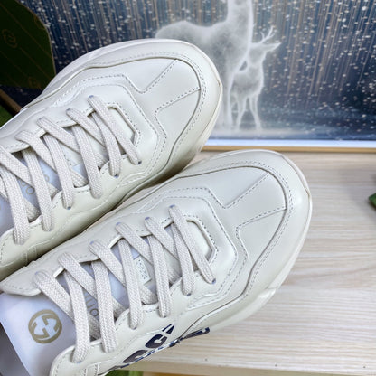 GG COUPLE TRAINER WHITE CALFSKIN WITH LEMON ICON