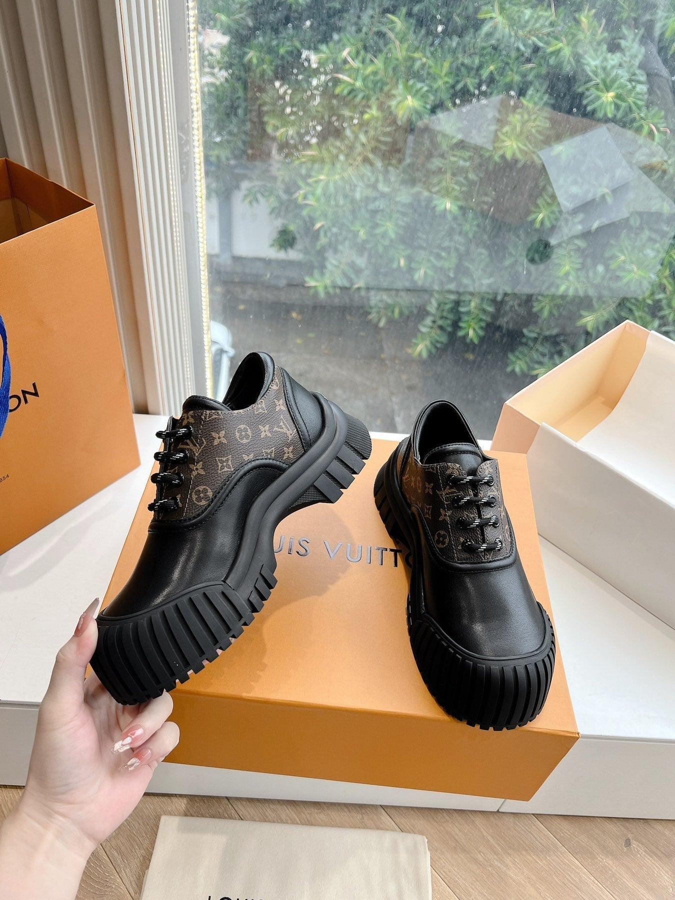 LV ARCHLIGHT SKATE SNEAKER IN BLACK MIX CHOCOLATE BROWN MONOGRAM CALFSKIN