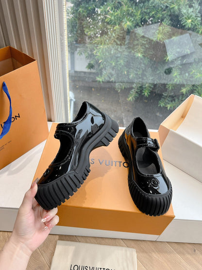 RUBY FLAT MARY JANE IN BLACK PATENT CALFSKIN