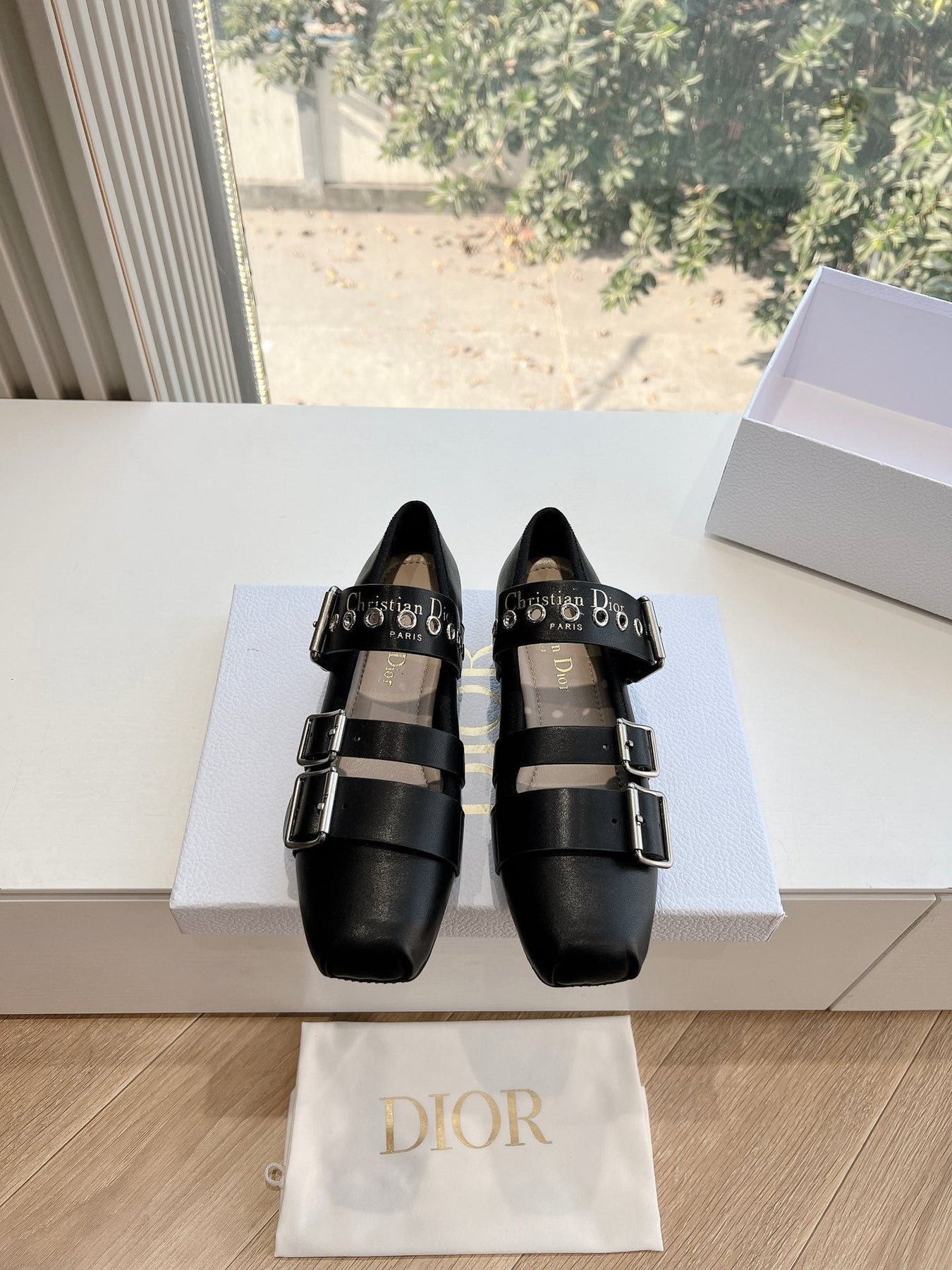 PUNK BALLET FLAT IN BLACK SUPPLE CALFSKIN