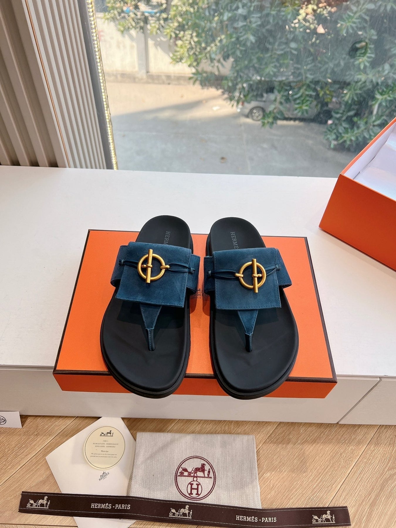 JOYCE SANDAL IN NAVY BLUE SUEDE