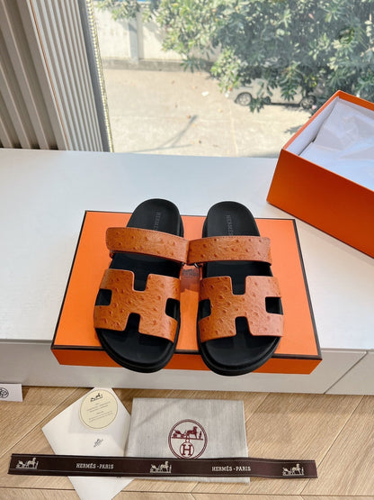 CHYPRE SANDAL IN VIVID ORANGE GRAINED CALFSKIN