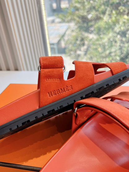 CHYPRE SANDAL IN FIRE ORANGE SUEDE