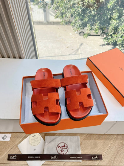 CHYPRE SANDAL IN FIRE ORANGE SUEDE