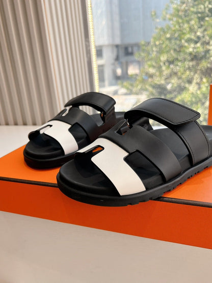 CHYPRE SANDAL IN BLACK MIX WHITE CALFSKIN