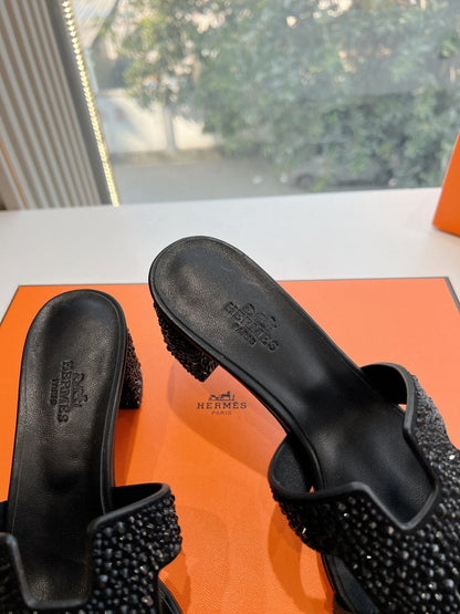 0ASIS SANDAL IN BLACK SUEDE WITH CRYSTALS