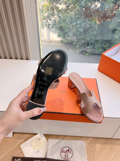 0ASIS SANDAL IN BLUSH PINK SUEDE WITH CRYSTALS