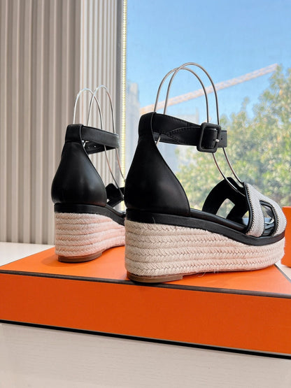 ELDA ESPADRILLE IN WHITE FABRIC AND BLACK CALFSKIN
