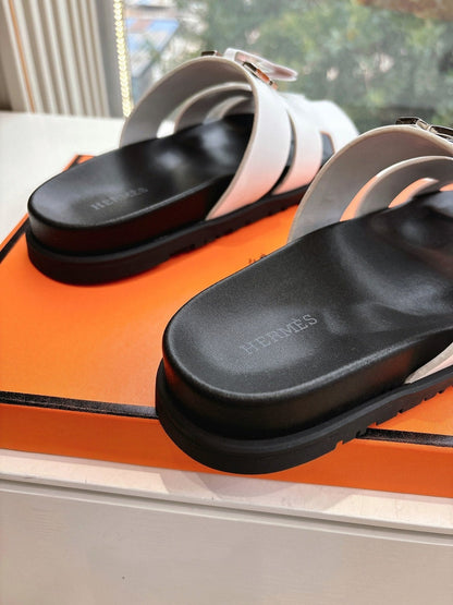 CHYPRE SANDAL IN WHITE CALFSKIN