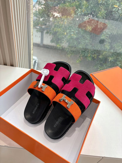 CHYPRE SANDAL IN DARK PINK MIX ORANGE SUEDE