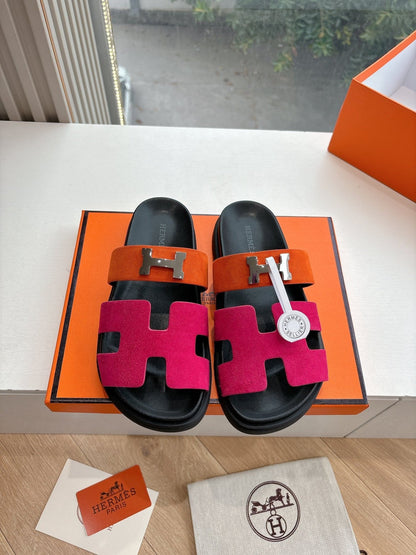 CHYPRE SANDAL IN DARK PINK MIX ORANGE SUEDE