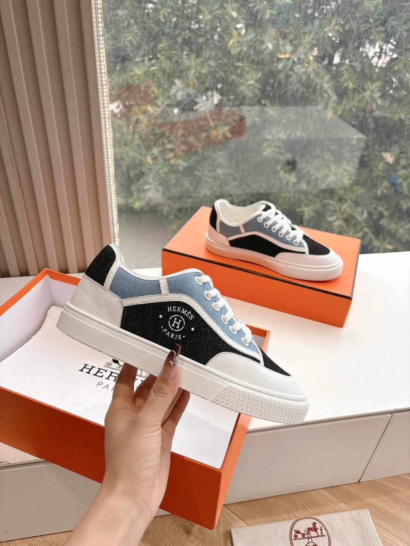 GET SNEAKER IN BLACK MIX LIGHT BLUE CANVAS AND CALFSKIN