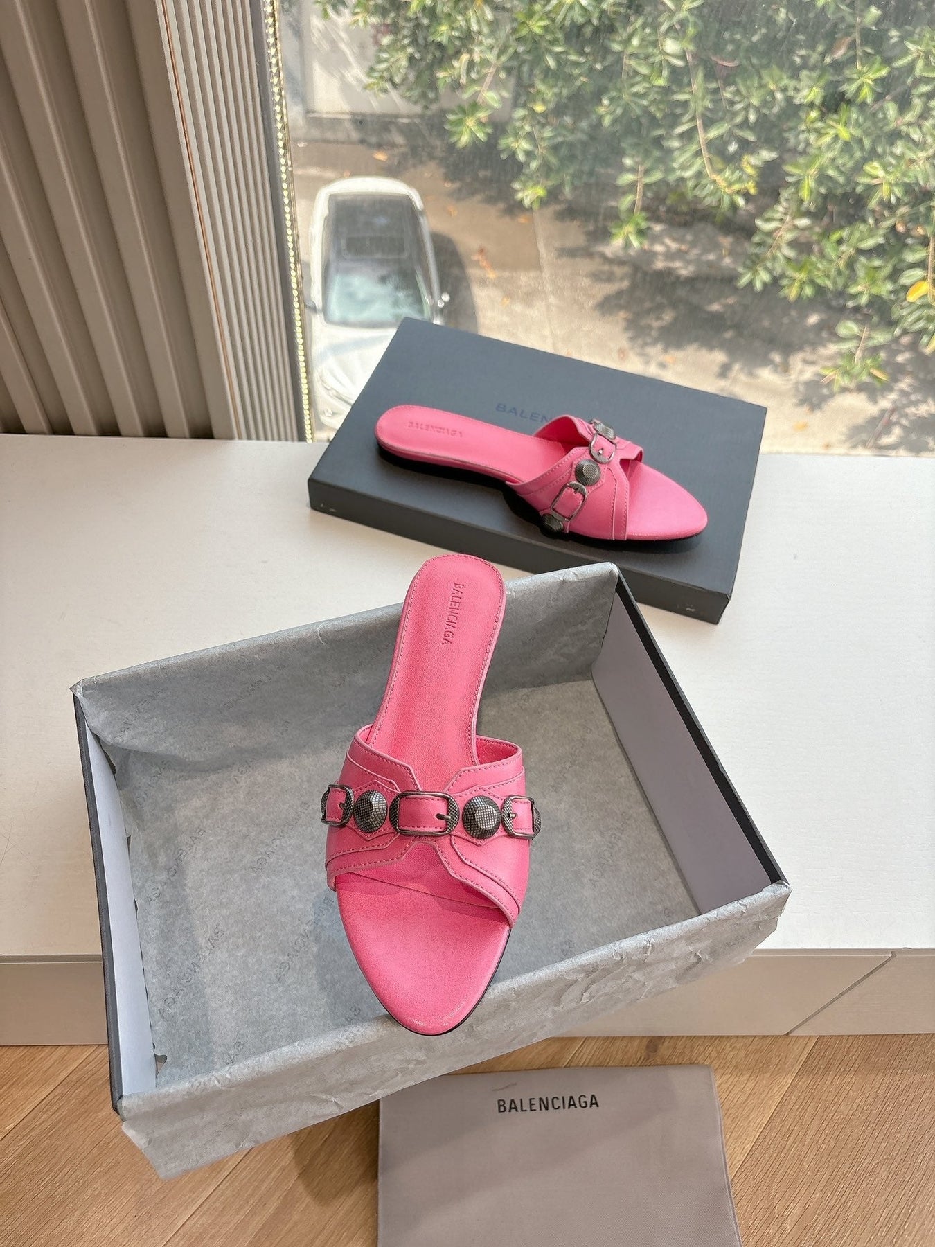 CAGOLE FLAT MULES IN FRENCH PINK CALFSKIN