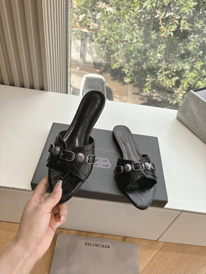 CAGOLE FLAT MULES IN BLACK CALFSKIN