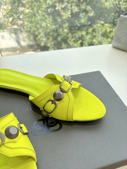 CAGOLE FLAT MULES IN LIME YELLOW CALFSKIN