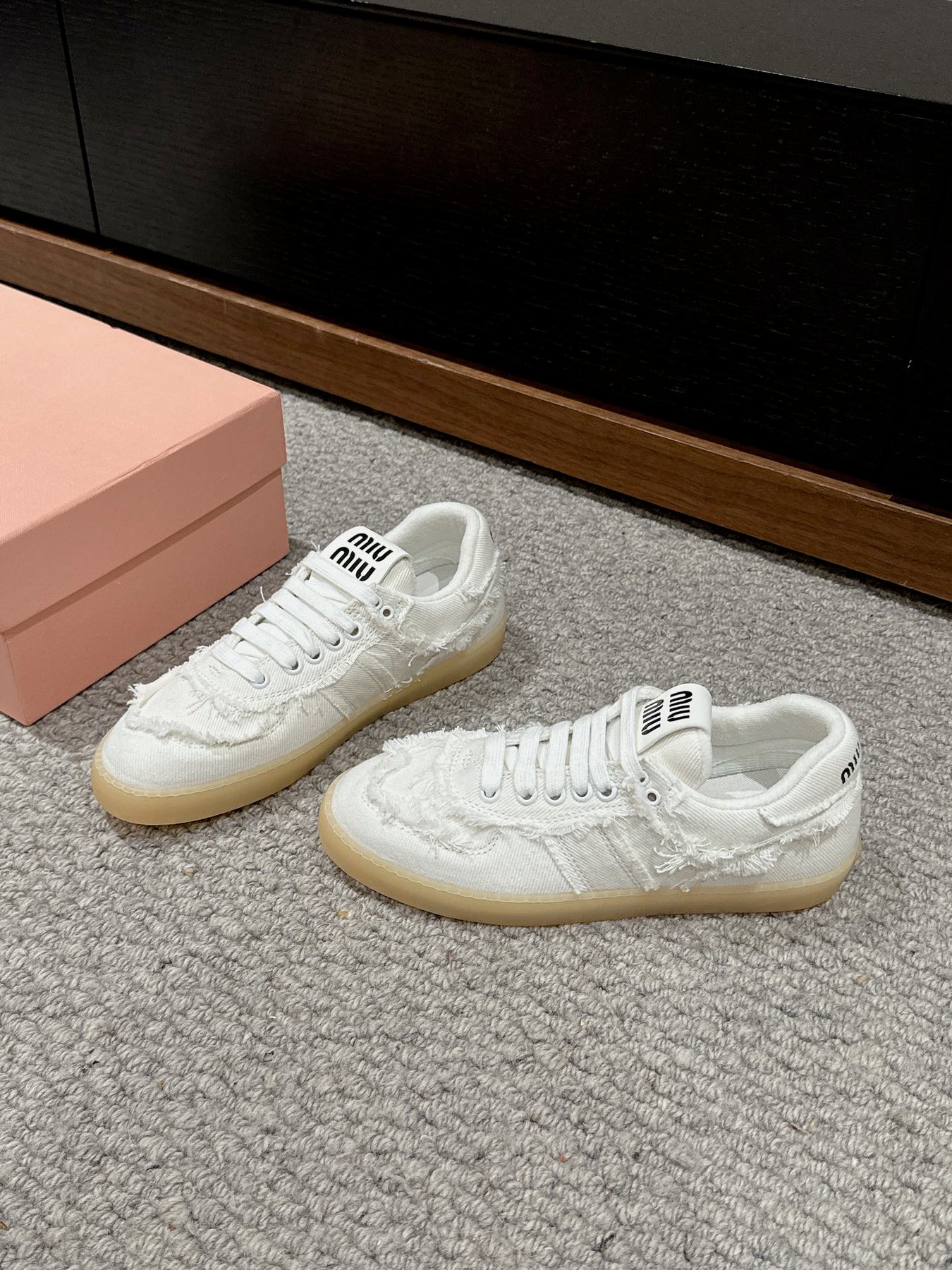 Dexun Sneaker White Canvas