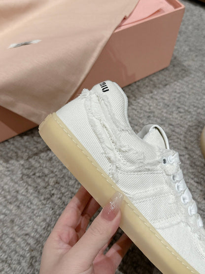 Dexun Sneaker White Canvas