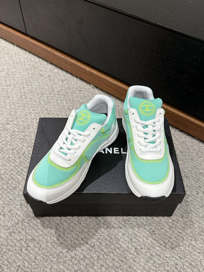 CLASSIC TRAINER IN MINT GREEN MIX WHITE FABRIC