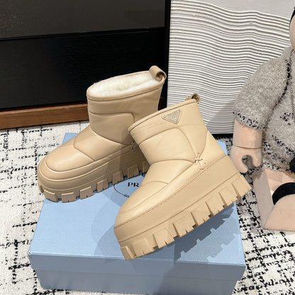 MONOLITH ANKLE BOOTS WITH STRAP IN BUFF BEIGE CALFSKIN AND FLEECE LINING