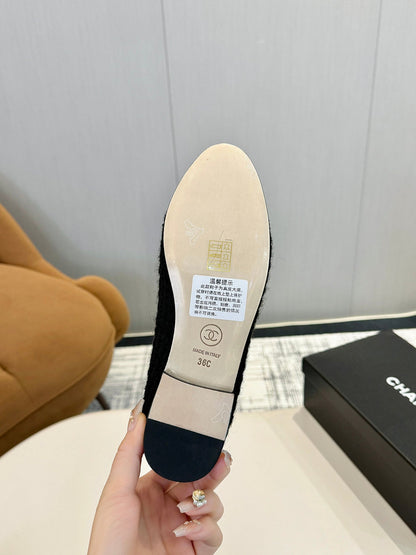 BALLET FLATS IN BLACK TWEED AND FABRIC