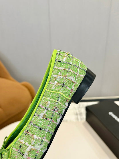 BALLET FLATS IN EMERALD GREEN TWEED AND FABRIC