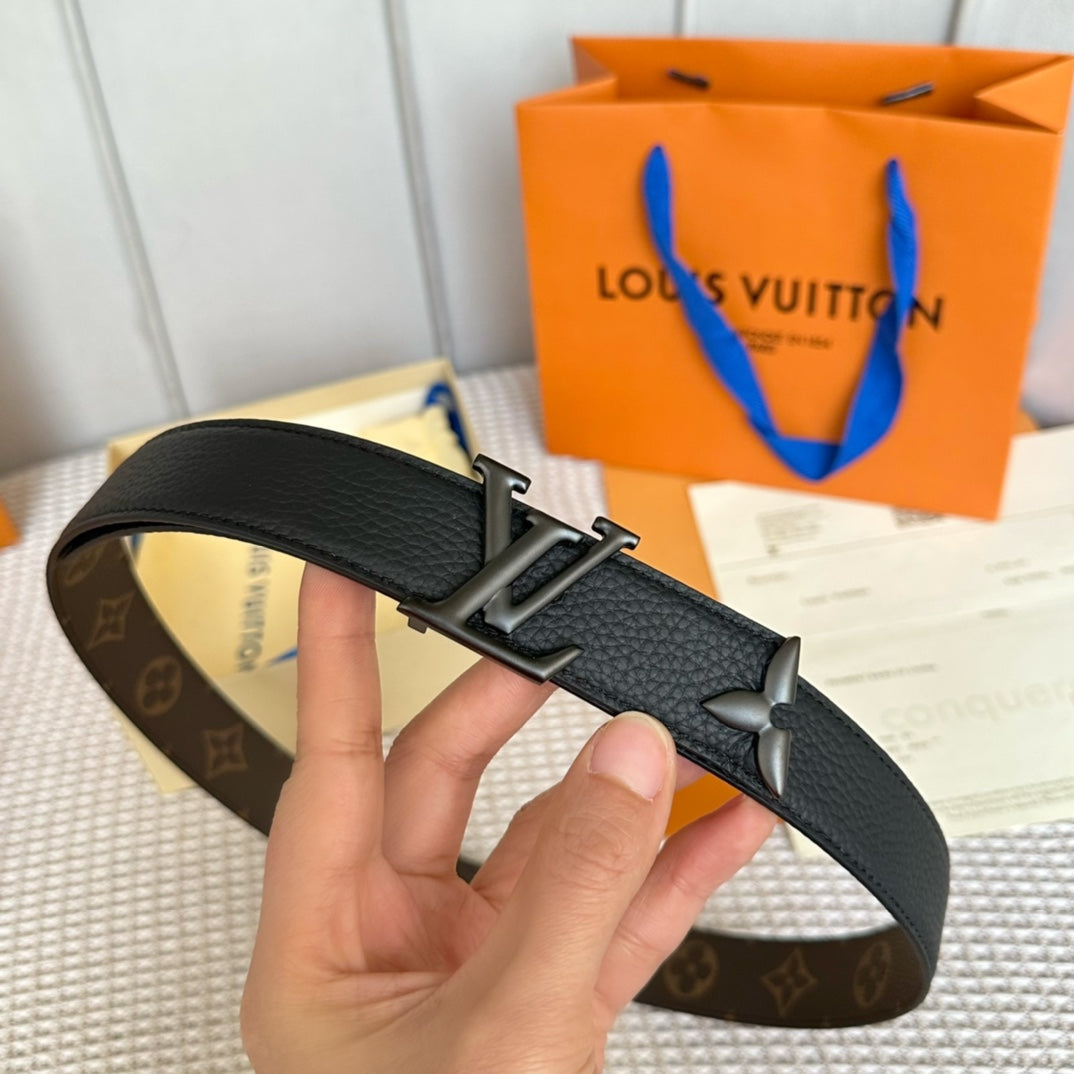 PRETTY LV 30MM REVERSIBLE BELT IN BLACK CALFSKIN BLACK HARDWARE