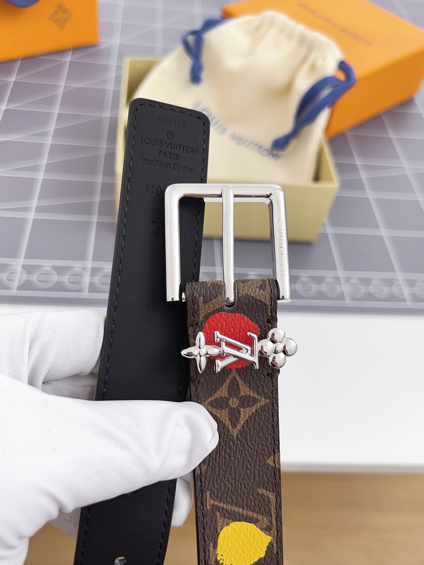 LV BLOOM 30 MM IN COLORFUL MONOGRAM CALFSKIN SILVER HARDWARE