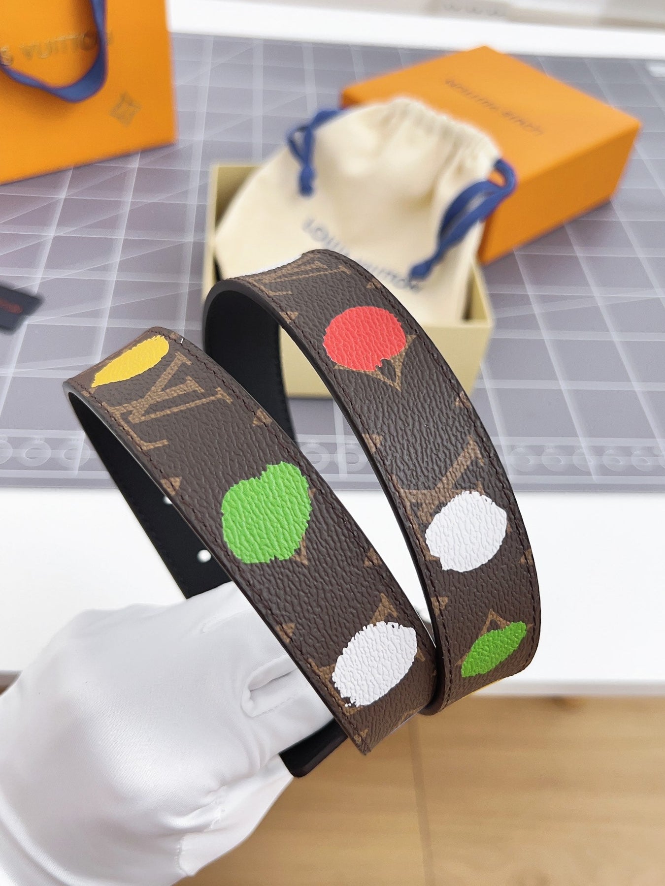 LV BLOOM 30 MM IN COLORFUL MONOGRAM CALFSKIN SILVER HARDWARE