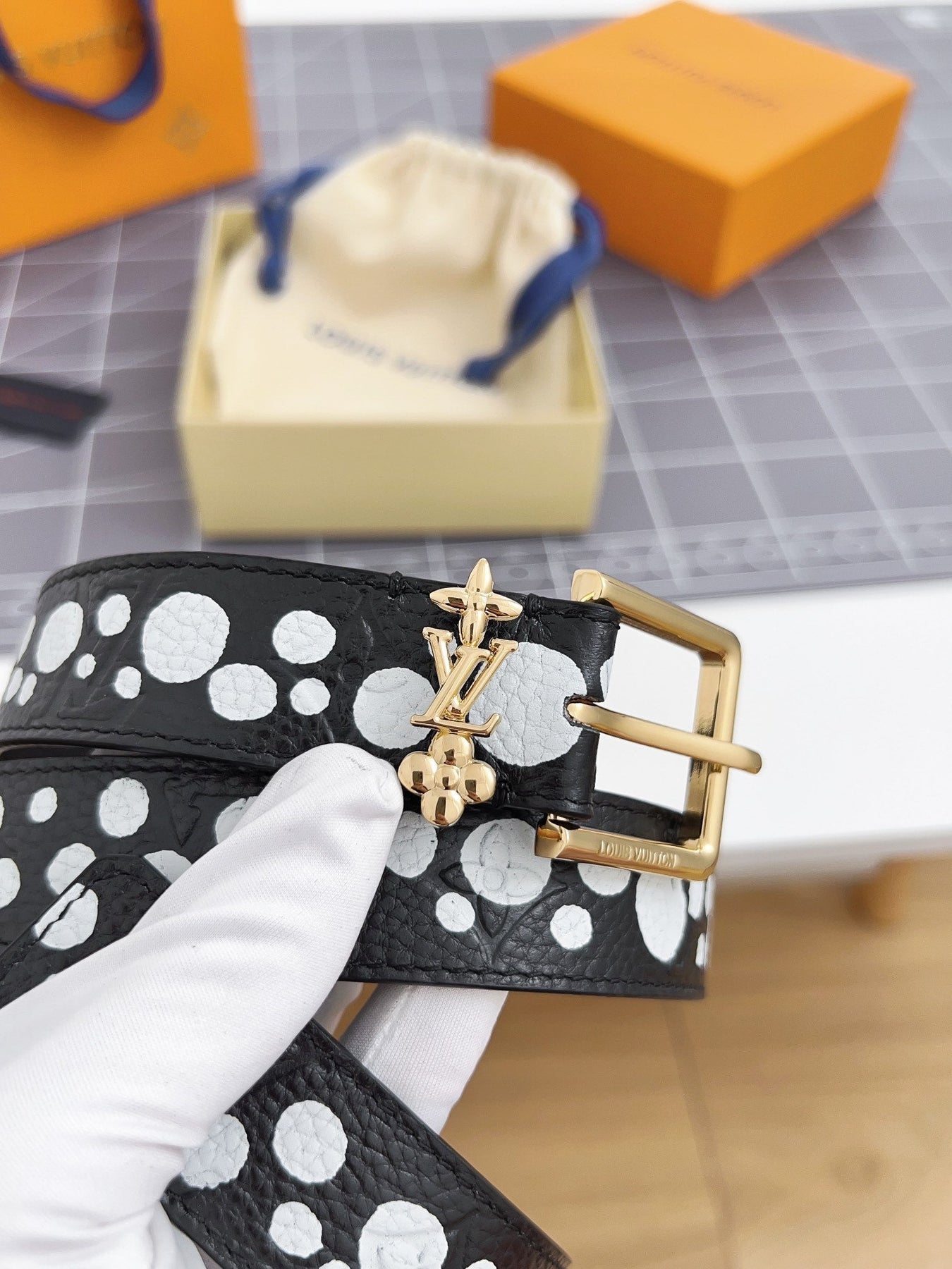 LV Bloom 30mm Belt Gold Buckle Black White Leather