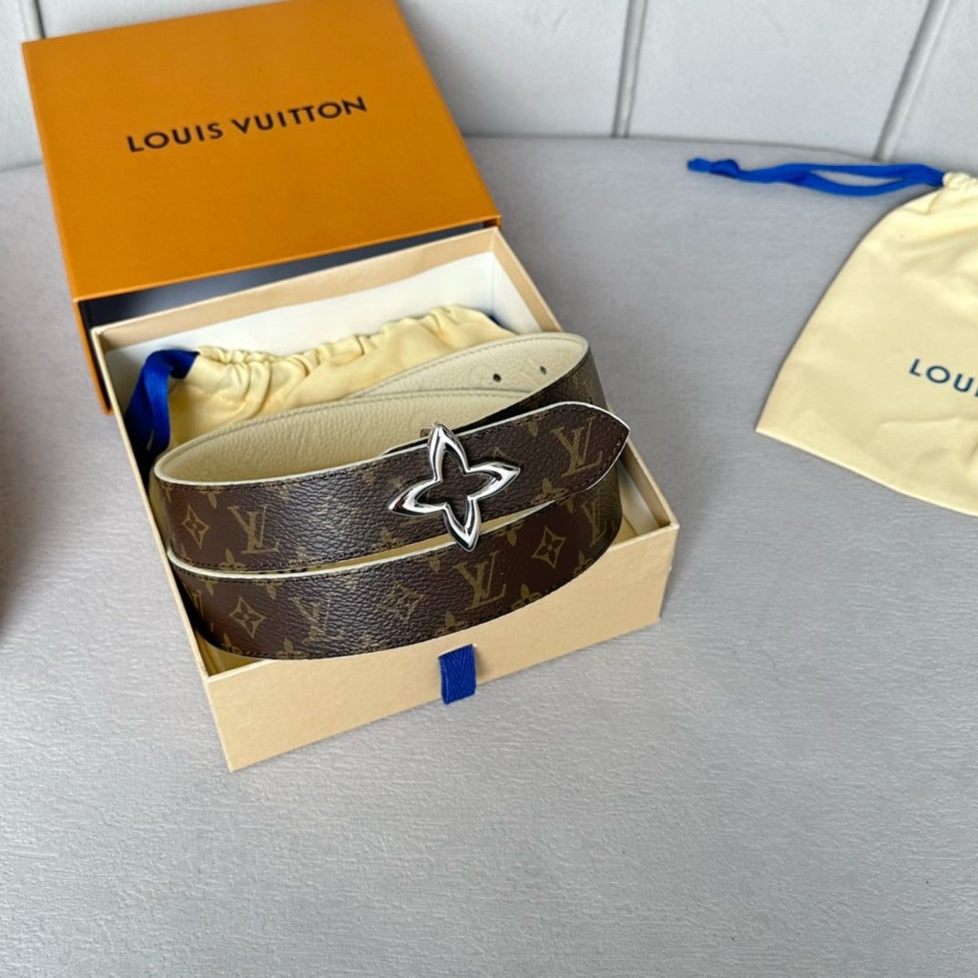 LV  MINI FLOWERGRAM 30MM REVERSIBLE BELT IN WHITE EMBOSSED CALFSKIN SILVER HARDWARE