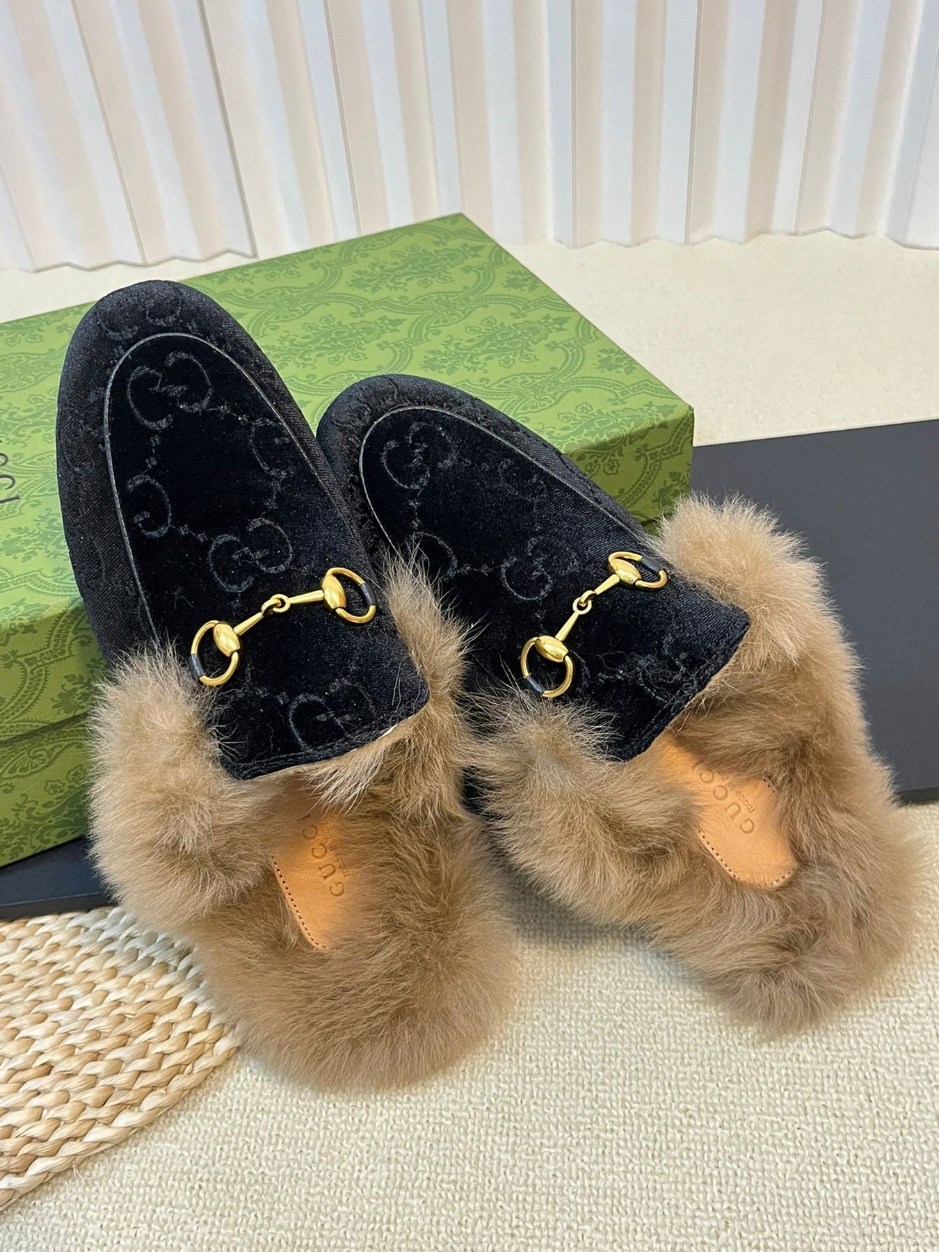 HORSEBIT MULE IN BLACK MONOGRAM VELVET AND LAMB WOOL LINING