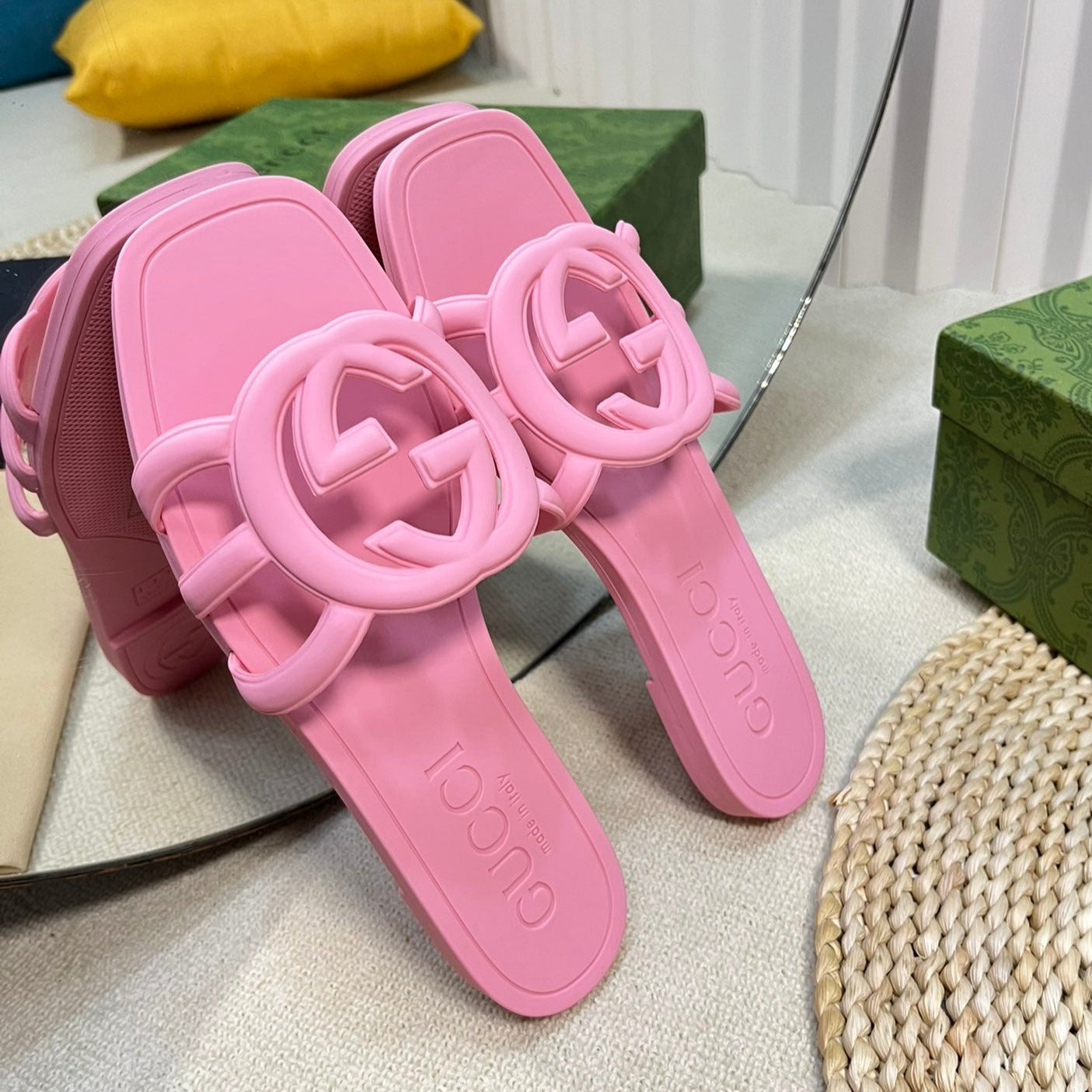 GG Rubber Slide Pink