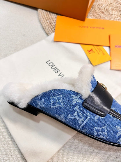FLAT MULE IN COBALT BLUE MONOGRAM DENIM AND SHEARLING LINING