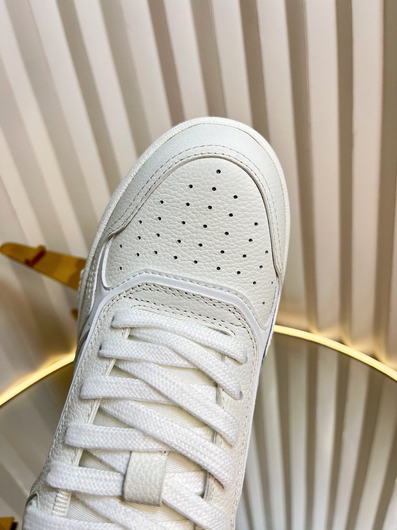 B27 LOW-TOP SNEAKER WHITE SMOOTH CALFSKIN