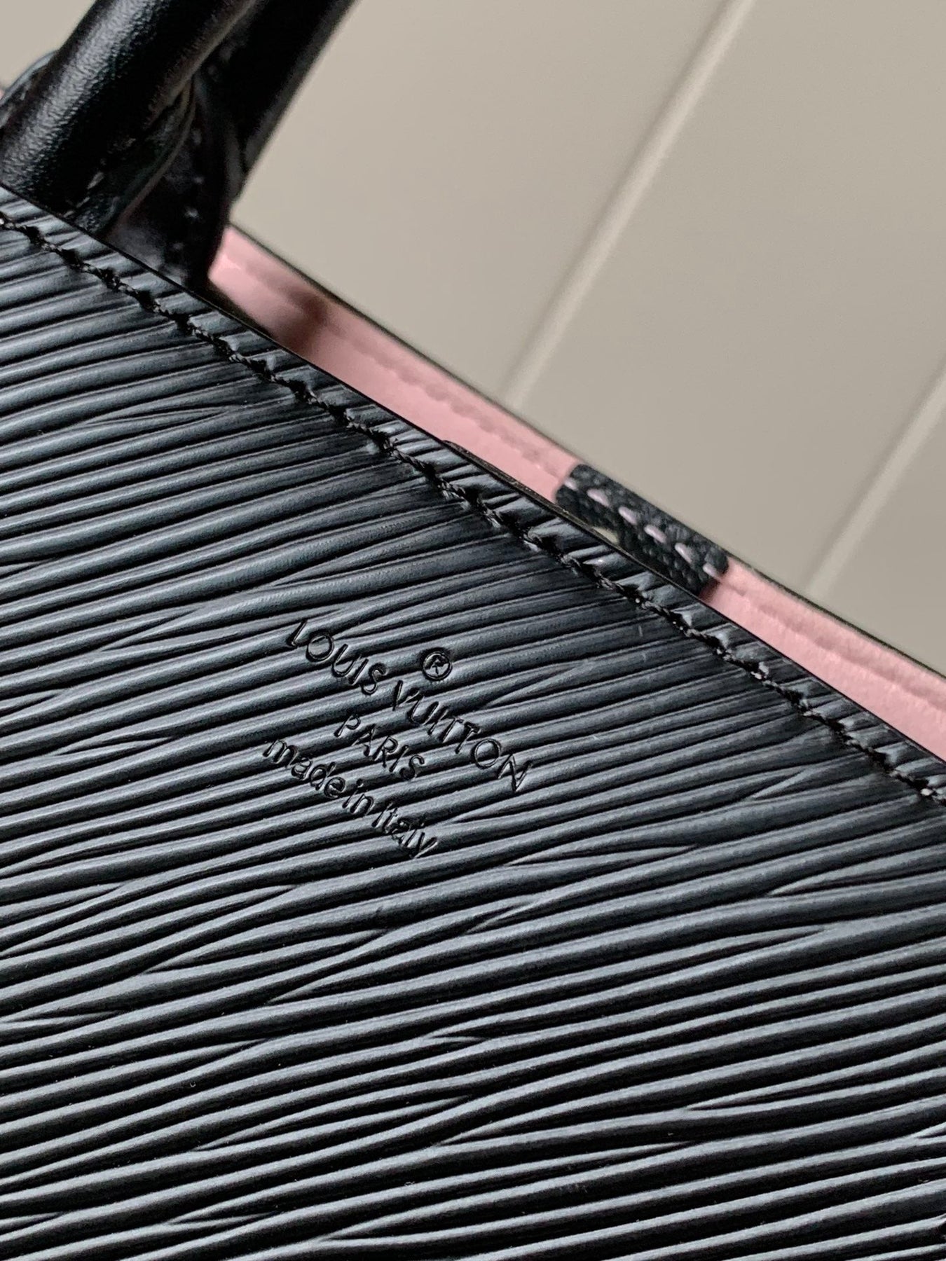 MARELLE TOTE BB BAG 30 IN BLACK EPI GRAIN COWHIDE LEATHER