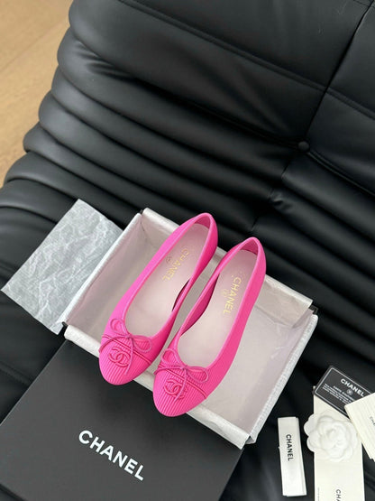 CLASSIC BALLET FLATS BRIGHT PINK LAMBSKIN