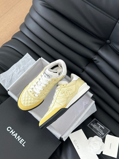 CC SNEAKER IN LIGHT YELLOW MIX WHITE EMBROIDERED LAMBSKIN
