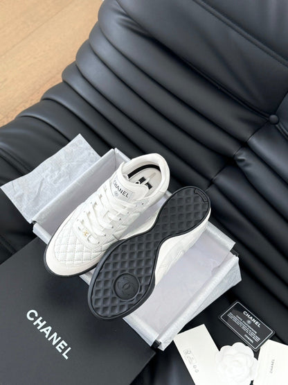 CC SNEAKER IN WHITE EMBROIDERED LAMBSKIN