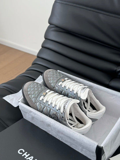 CC SNEAKER IN PEARL GREY MIX WHITE EMBROIDERED LAMBSKIN